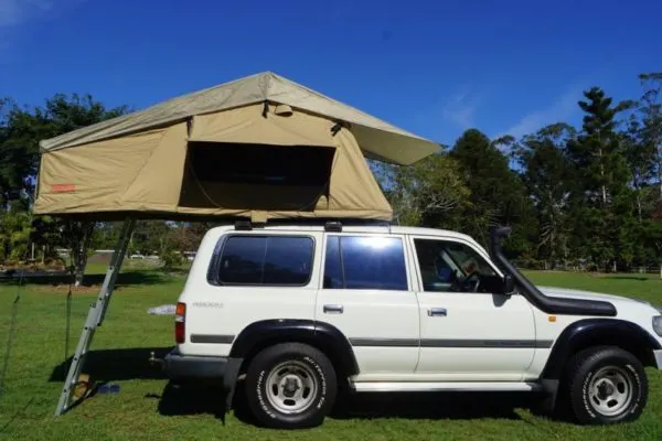 The Right Set Up for your Road Trip Around Australia - Which would suit you and your travel style best? A caravan, campervan, motorhome, rooftop tent or... should you just stay in hotels?