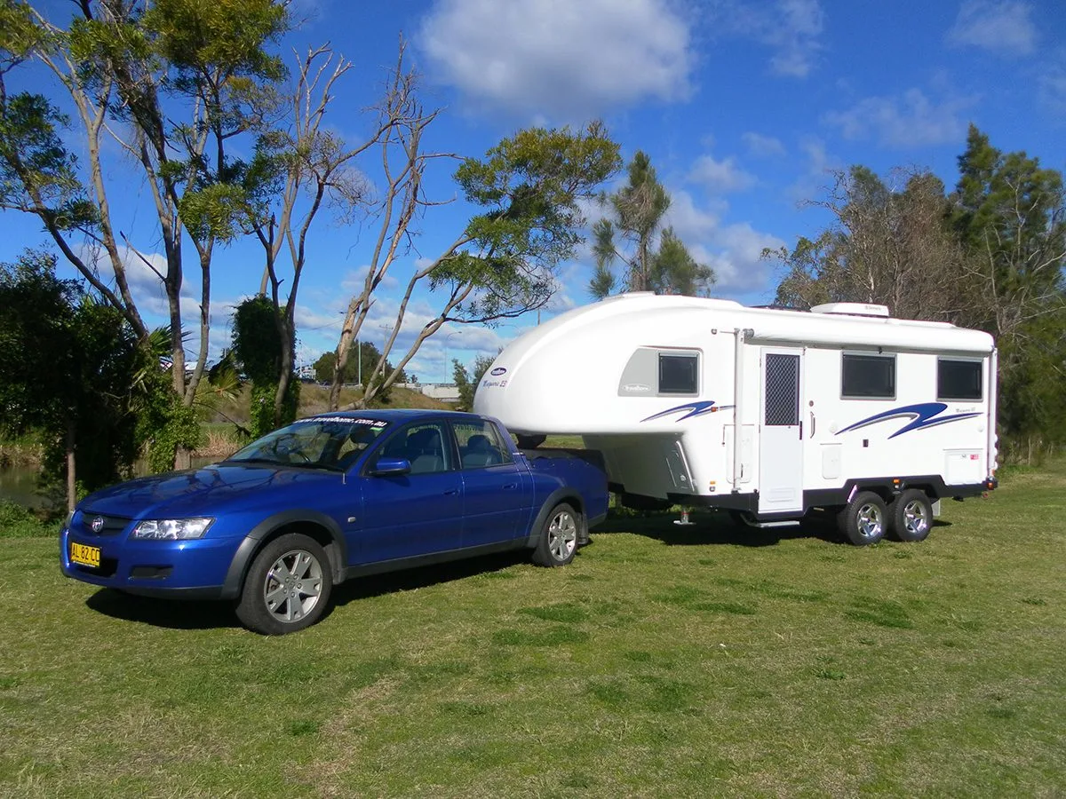 Travelhome Fifth Wheel exterior