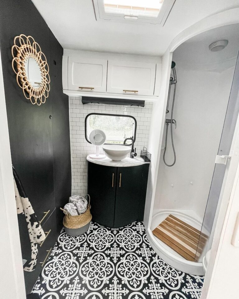 caravan-interior-design-sarah-emily-interiors-shows-us-how-it-s-done